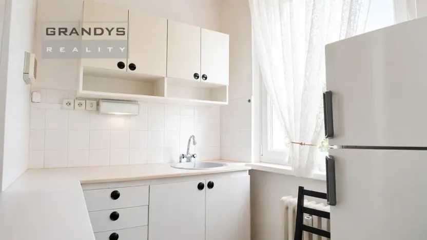 Prodej bytu 1+kk, Praha, Rodopská, 32 m2