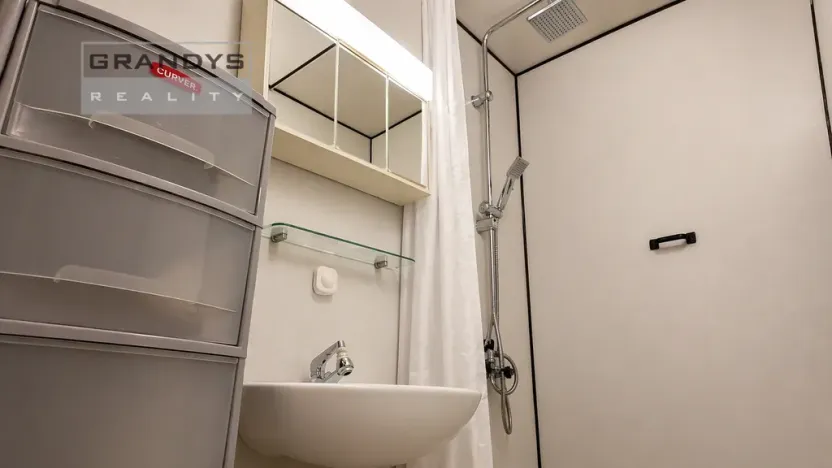 Prodej bytu 1+kk, Praha, Rodopská, 32 m2