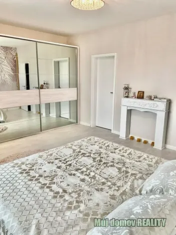 Pronájem bytu 4+kk, Praha - Strašnice, 120 m2