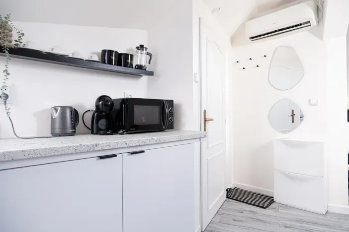 Prodej bytu 2+kk, Praha - Nové Město, Školská, 36 m2