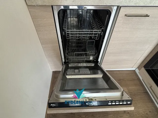 Pronájem bytu 1+kk, Ústí nad Labem, Bratislavská, 45 m2