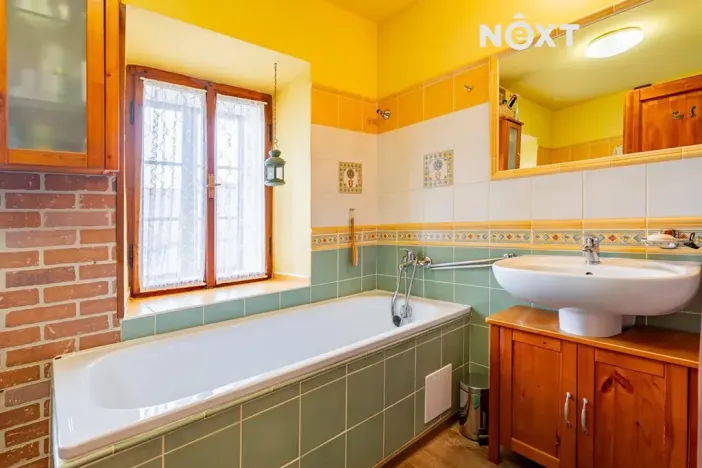 Prodej rodinného domu, Chrášťany, 560 m2