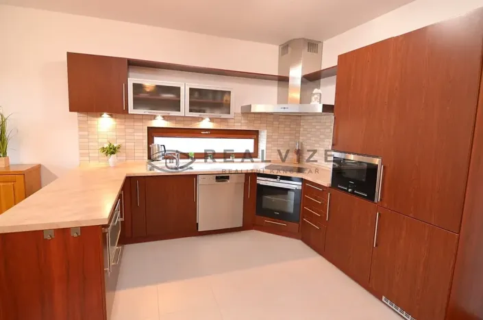 Pronájem bytu 3+kk, České Budějovice, Pasovská, 84 m2