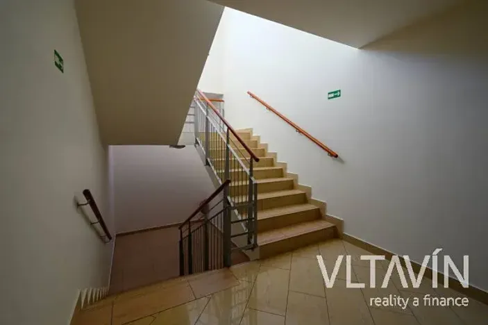 Pronájem bytu 3+kk, Praha - Pitkovice, Holubinková, 80 m2