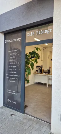 Pronájem bytu 2+kk, Praha - Modřany, Komořanská, 50 m2