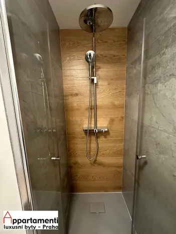 Pronájem bytu 1+kk, Praha - Holešovice, Heřmanova, 26 m2