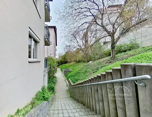 Pronájem bytu 1+kk, Praha - Libeň, Budilova, 41 m2