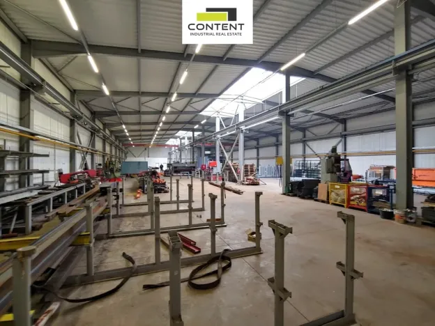 Pronájem skladu, Bystřice pod Lopeníkem, 1629 m2