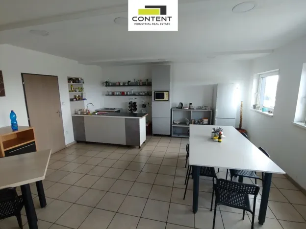 Pronájem skladu, Bystřice pod Lopeníkem, 1629 m2