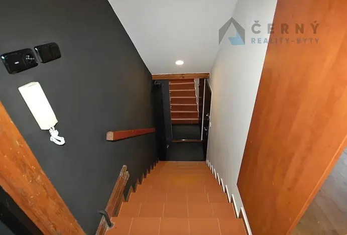 Pronájem bytu 2+kk, Liberec, Zborovská, 70 m2