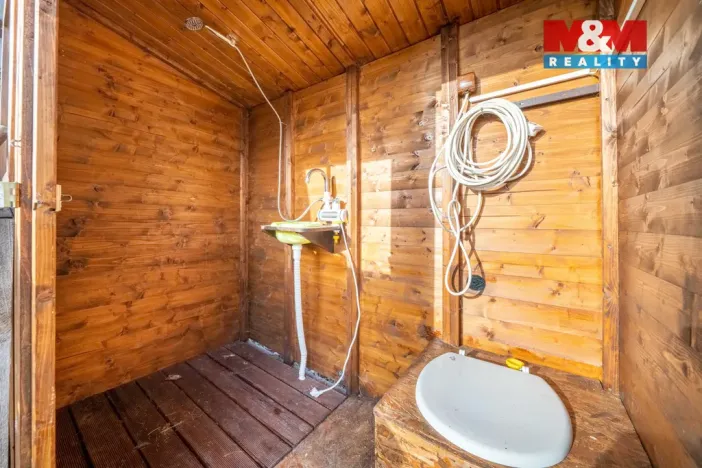 Prodej pozemku pro bydlení, Skořice, 666 m2