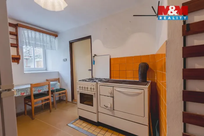 Prodej rodinného domu, Zavlekov, 183 m2