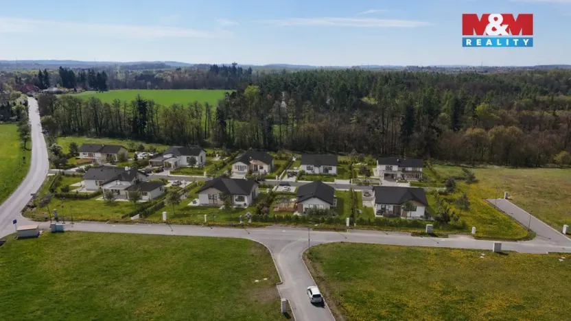 Prodej pozemku pro bydlení, Praha, Třísovská, 15939 m2