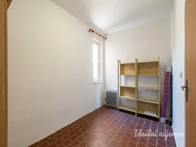 Pronájem bytu 1+kk, Praha - Zbraslav, Spojařů, 45 m2