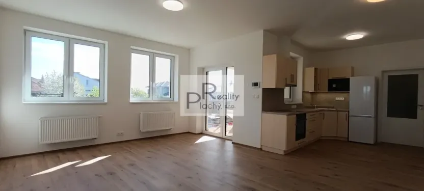 Prodej bytu 2+kk, Hevlín, 67 m2