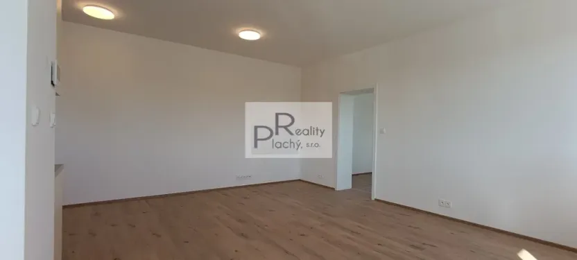 Prodej bytu 2+kk, Hevlín, 67 m2