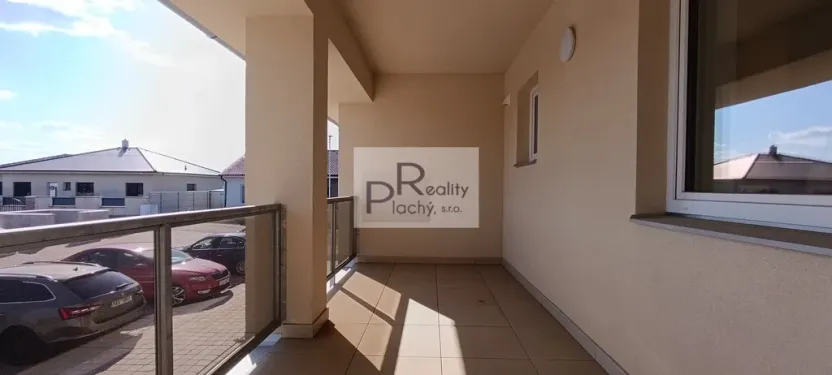 Prodej bytu 2+kk, Hevlín, 67 m2