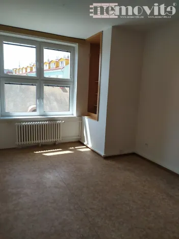 Pronájem kanceláře, Hradec Králové - Pražské Předměstí, Nerudova, 34 m2