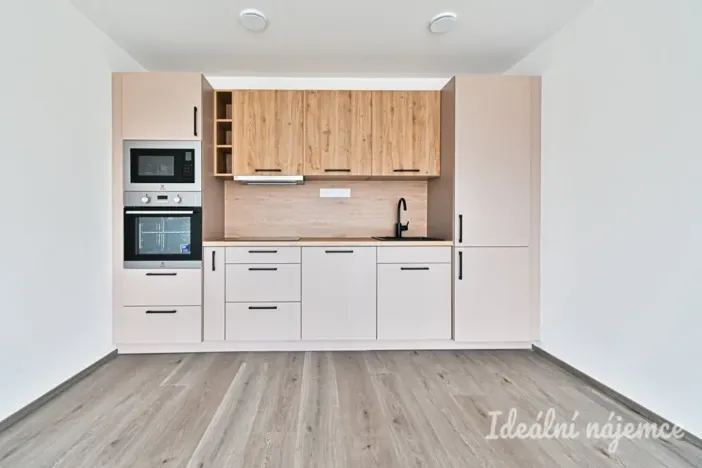 Pronájem bytu 3+kk, Dobřany, Dragounů, 75 m2