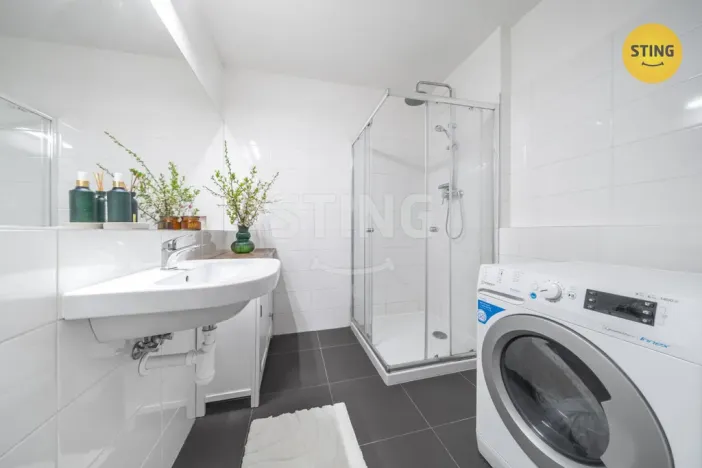 Prodej bytu 3+1, Praha, Peroutkova, 59 m2