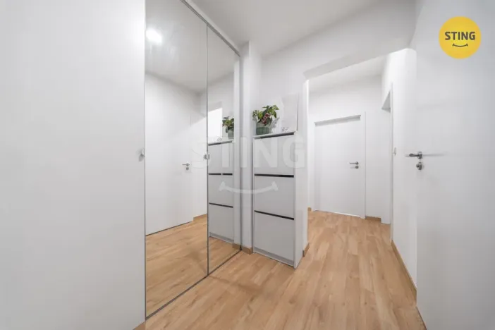 Prodej bytu 3+1, Praha, Peroutkova, 59 m2