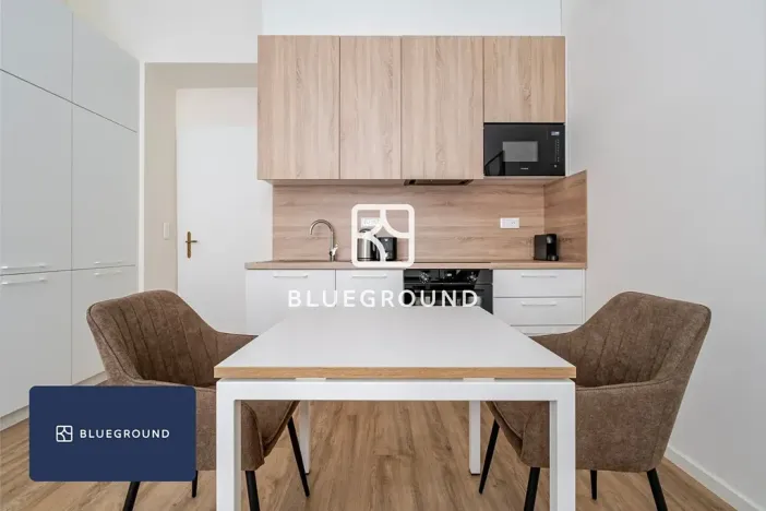 Pronájem bytu 1+kk, Praha - Bubeneč, Veletržní, 30 m2