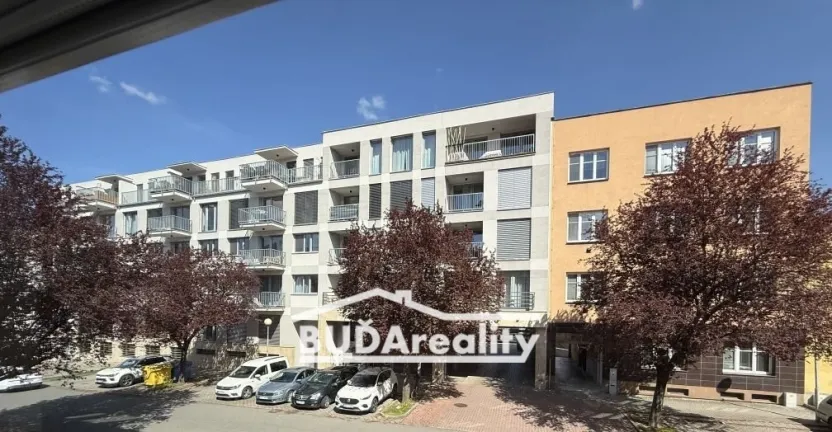 Pronájem bytu 1+1, Zlín, Sadová, 41 m2