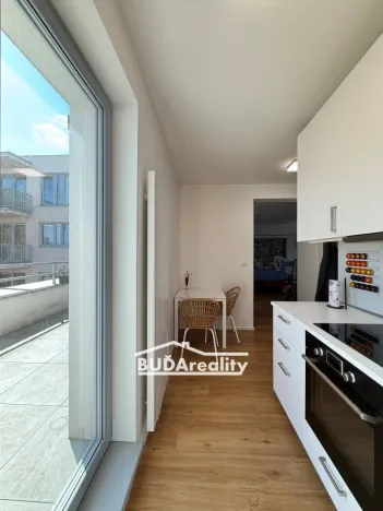 Pronájem bytu 1+1, Zlín, Sadová, 41 m2