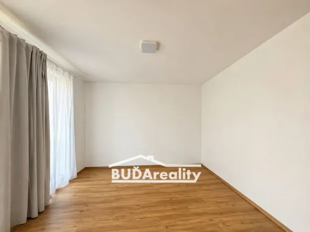 Pronájem bytu 1+1, Zlín, Sadová, 41 m2