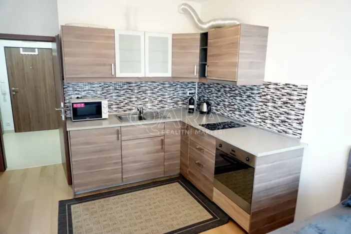 Pronájem bytu 1+kk, Praha - Stodůlky, náměstí Junkových, 32 m2