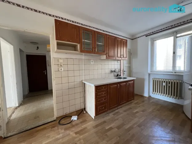 Prodej bytu 2+1, Ostrov, Štúrova, 70 m2