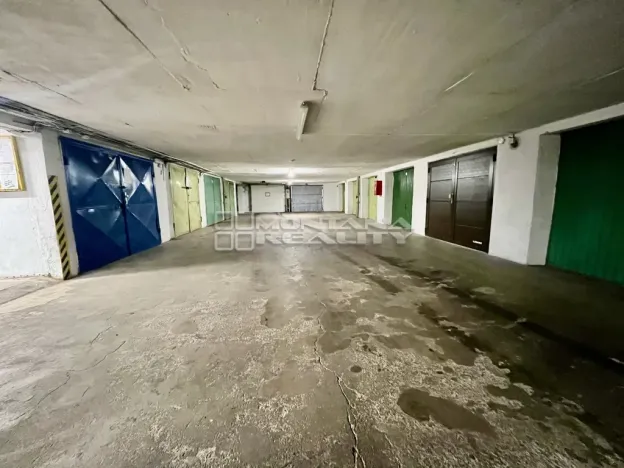 Pronájem garáže, Olomouc, U kovárny, 16 m2