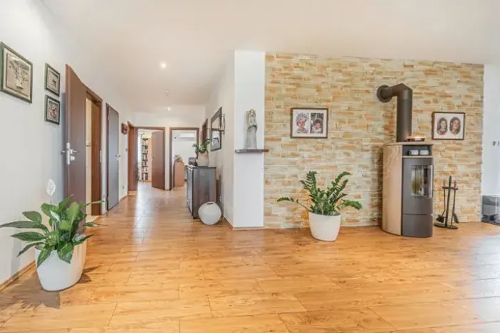 Prodej rodinného domu, Cvrčovice, 168 m2