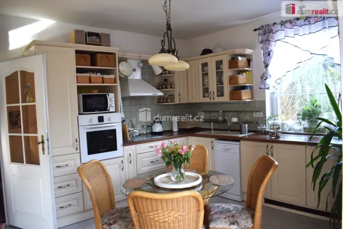 Prodej rodinného domu, Žďár - Žehrov, 250 m2