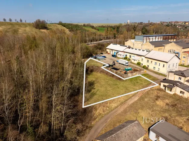 Prodej komerčního pozemku, Rynholec, 1688 m2