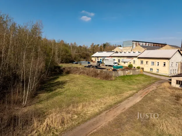 Prodej komerčního pozemku, Rynholec, 1688 m2