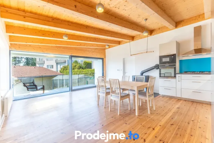 Prodej rodinného domu, Praha - Kobylisy, Třeboradická, 150 m2