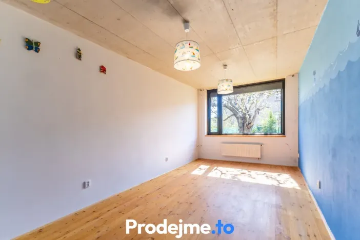 Prodej rodinného domu, Praha - Kobylisy, Třeboradická, 150 m2