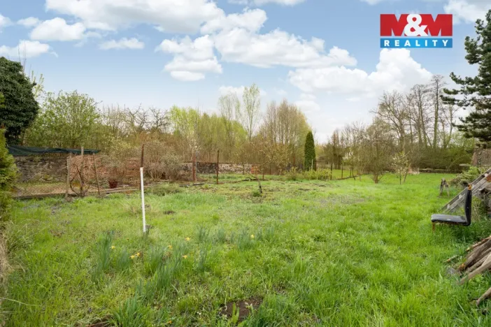 Prodej zahrady, Hostomice, Školní náměstí, 1050 m2