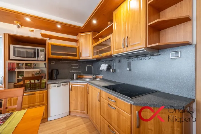 Prodej bytu 2+kk, Praha - Hlubočepy, Brichtova, 45 m2