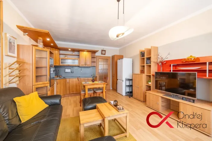 Prodej bytu 2+kk, Praha - Hlubočepy, Brichtova, 45 m2