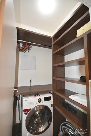 Pronájem bytu 2+kk, Praha - Hlubočepy, Geologická, 41 m2