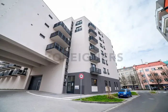 Pronájem bytu 1+kk, Olomouc, Edmunda Husserla, 27 m2