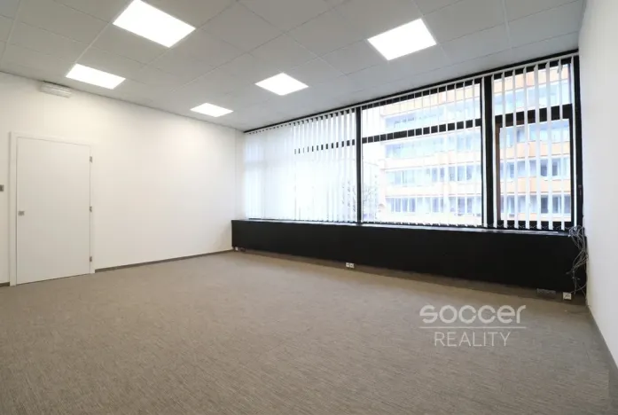 Pronájem kanceláře, Praha - Libeň, Sokolovská, 114 m2