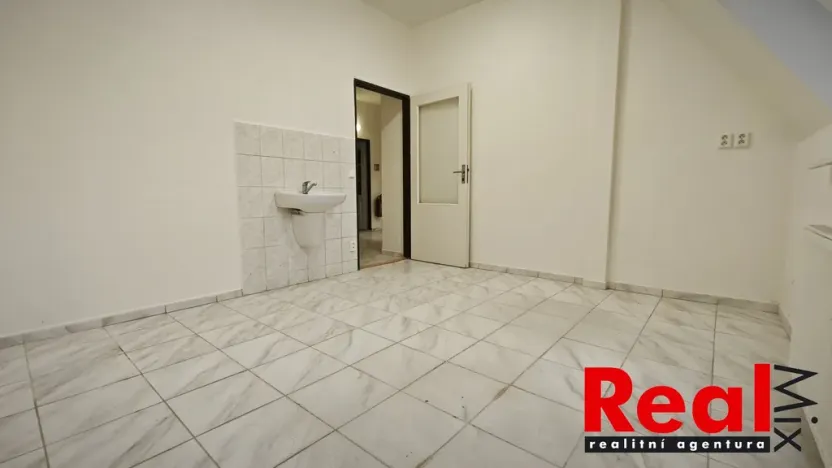 Pronájem kanceláře, Hustopeče, Mrštíkova, 56 m2