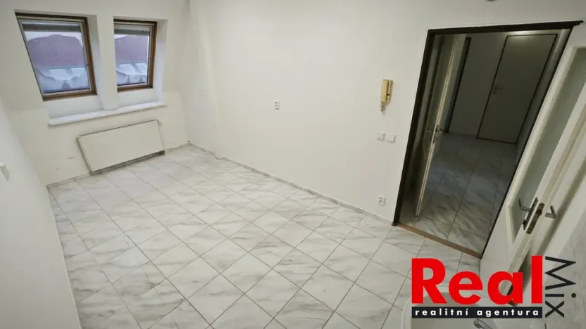 Pronájem kanceláře, Hustopeče, Mrštíkova, 56 m2