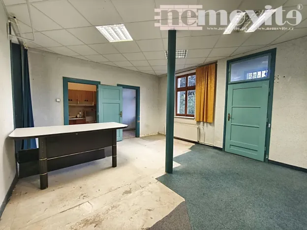 Pronájem obchodního prostoru, Pardubice, Za Pasáží, 73 m2