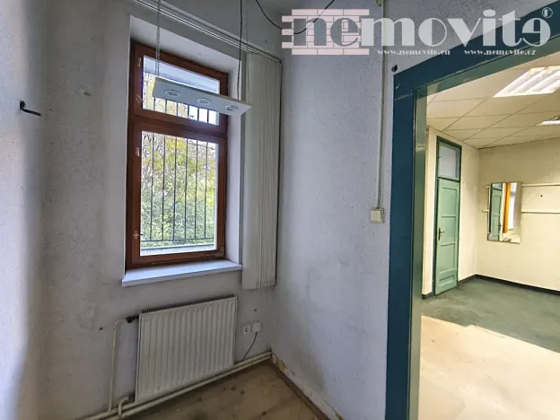 Pronájem obchodního prostoru, Pardubice, Za Pasáží, 73 m2
