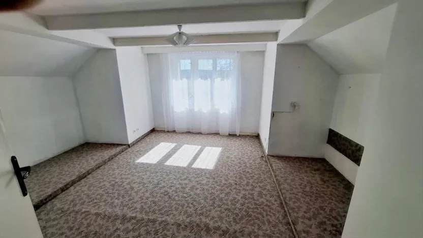 Prodej rodinného domu, Smečno, 200 m2