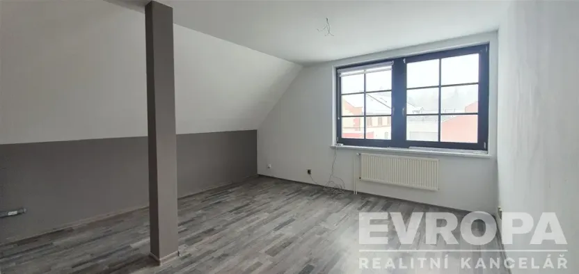 Pronájem kanceláře, Vrchlabí, Zámecká, 27 m2